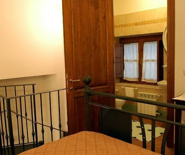 Poderone Vecchio Κατάλυμα σε φάρμα Sorano (Grosseto)