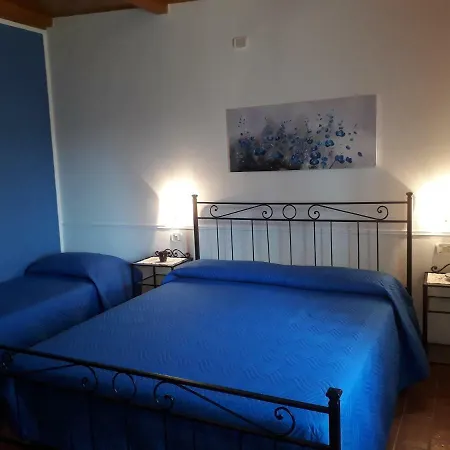 Lantgård Poderone Vecchio